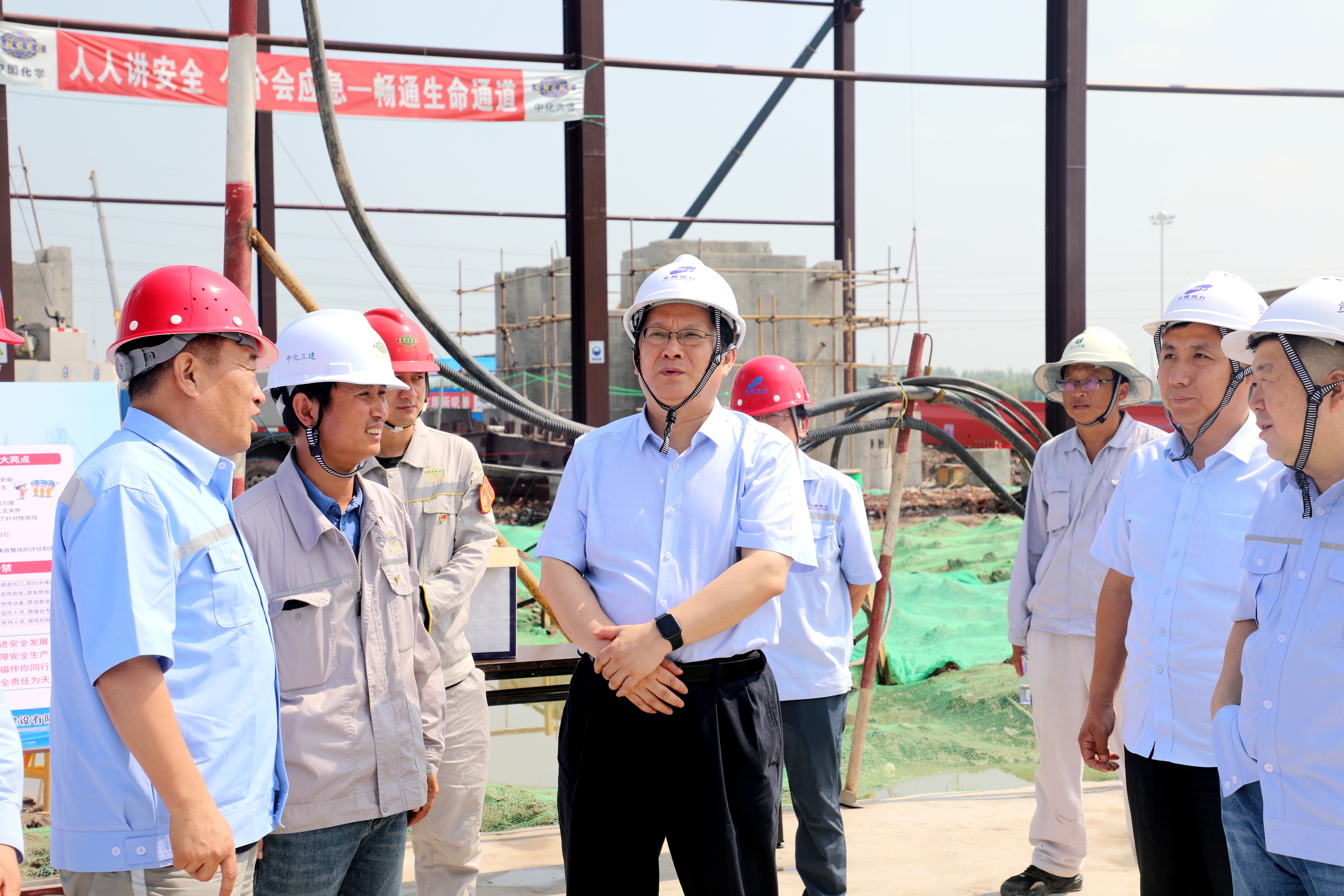 樊军到华鲁恒升第二基地调研 要求谋新篇 布新局 加快向高端化绿色化智能化迈进-3.jpg